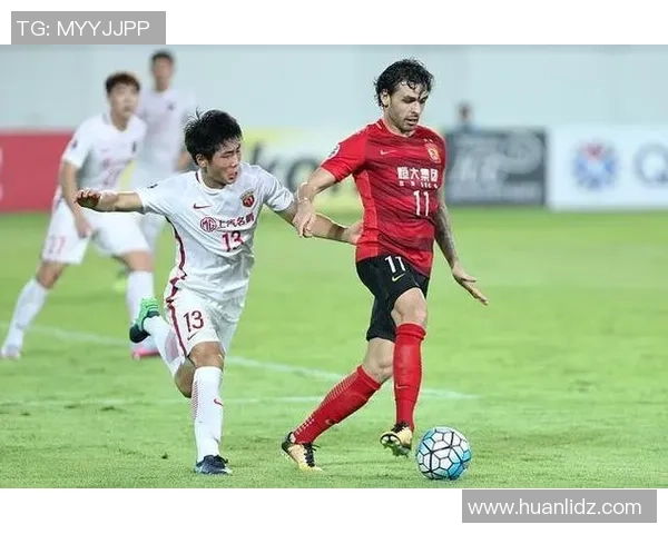 南京足球队与武汉足球队耐力对决的赛后分析与反思