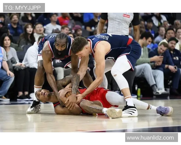 掘金与马刺激战正酣总比分揭晓两队争夺季后赛席位的精彩瞬间 掘金与马刺激战正酣总比分揭晓两队争夺季后赛席位的精彩瞬间