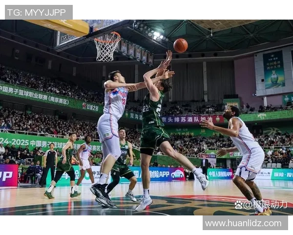 新疆与辽宁第五场激战回顾赛场精彩瞬间与球员表现分析