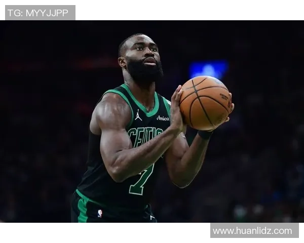 杰伦布朗的崛起之路:从新秀到NBA超级明星的奋斗历程 杰伦布朗的崛起之路:从新秀到NBA超级明星的奋斗历程