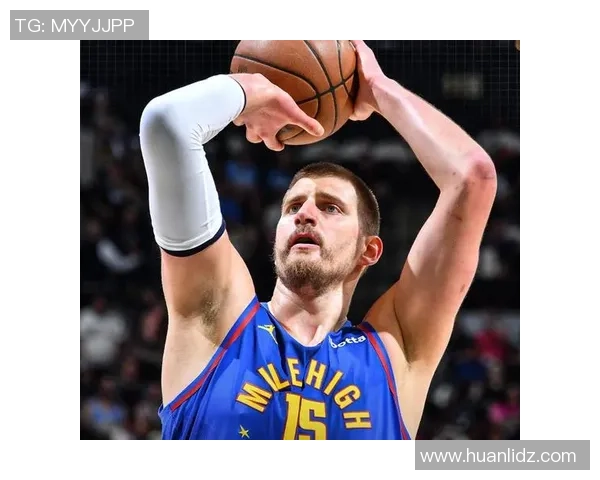 约基奇三双创历史新高掘金队强势锁定西部第一荣耀